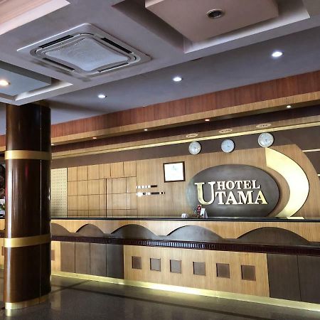 Отель Utama Batam Экстерьер фото