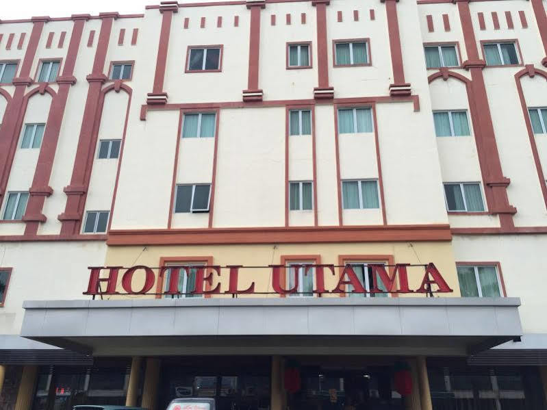 Отель Utama Batam Экстерьер фото